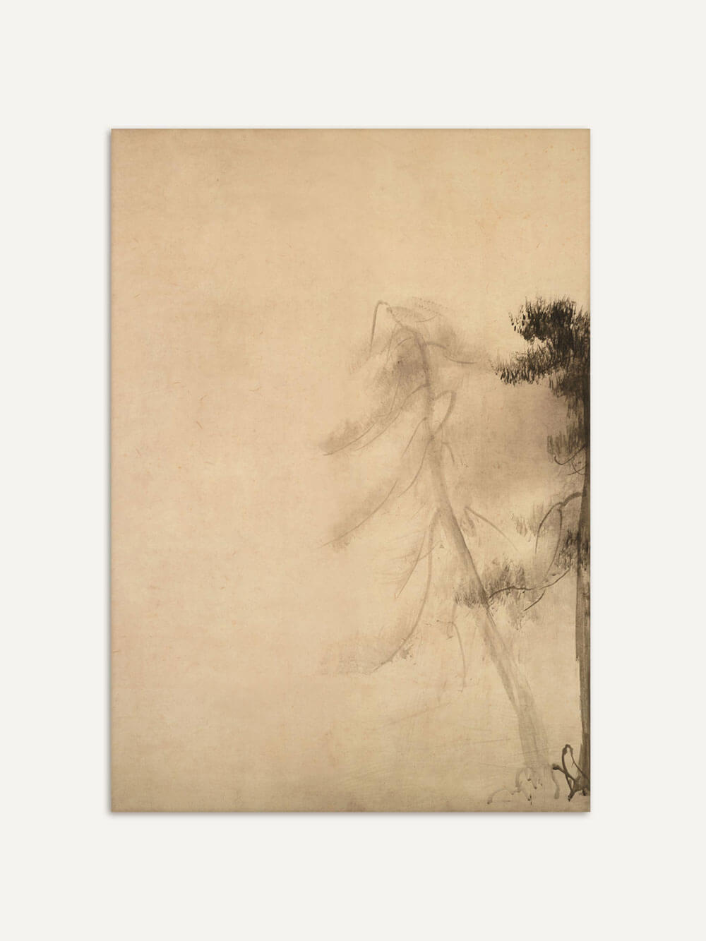 Minimalistisches Poster einer Wabi-Sabi Baum Skizze in zarten  Beigetönen. Die sanften Linien des Baumes wirken unvollständig und fügen sich harmonisch in den leeren Raum ein, was dem Bild eine ruhige, meditative Atmosphäre verleiht.