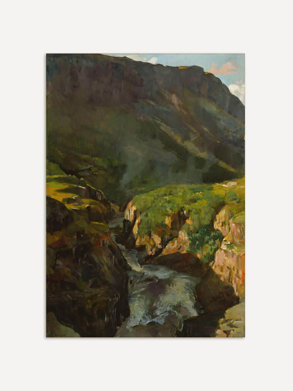 Vintage Poster eines dramatischen Bergtals mit steilen Felswänden und einem Fluss, der sich durch die grüne Landschaft schlängelt. Die dunklen Schatten der Berge kontrastieren mit den sonnigen Abschnitten im Tal, die in warmen Grüntönen leuchten.